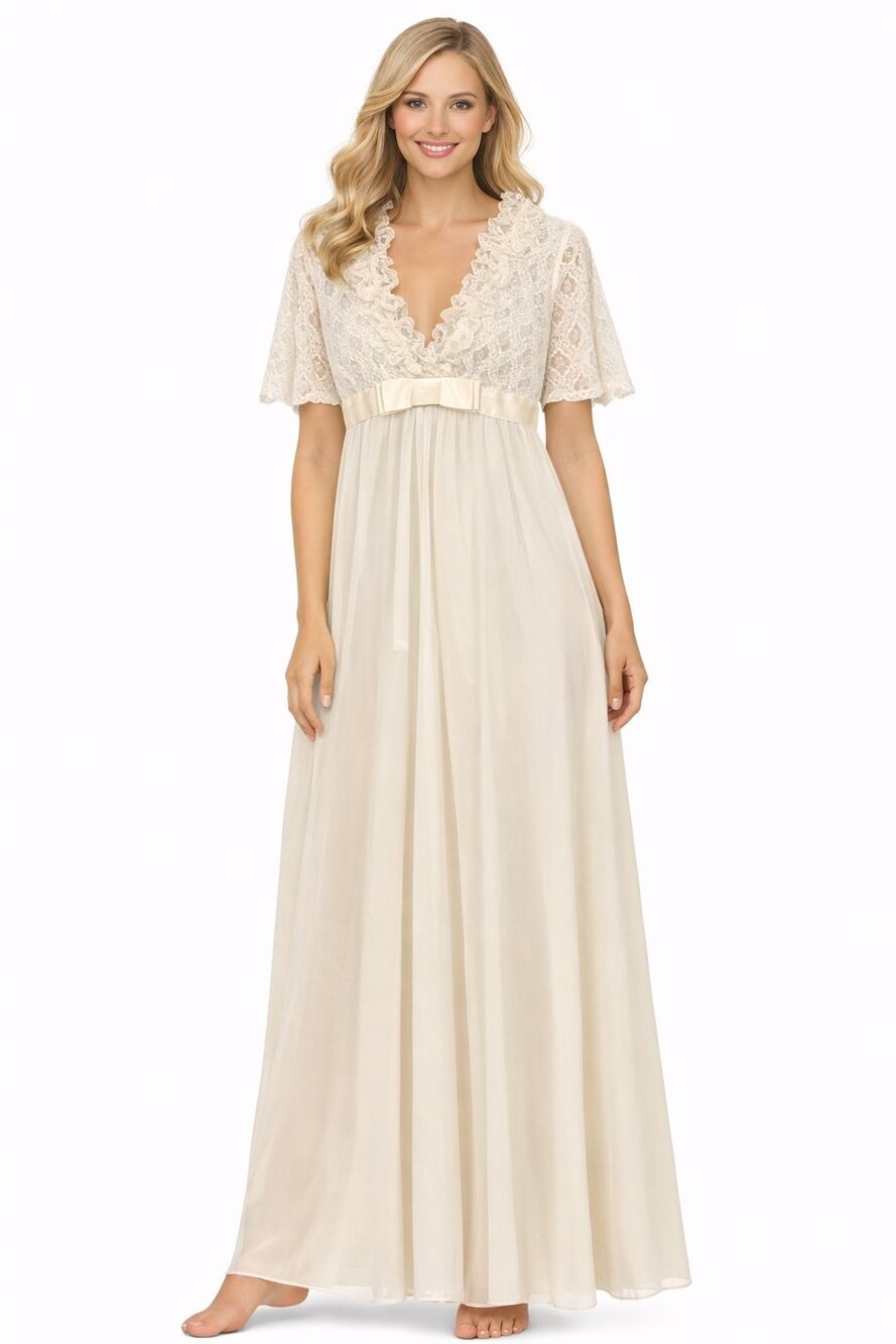 American Vintage 1970s Ivory Lace Chiffon Bridal Robe Gown Unbranded Small P